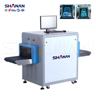 Röntgeninspectie van hotel en station met behulp van een röntgenbagagescanner